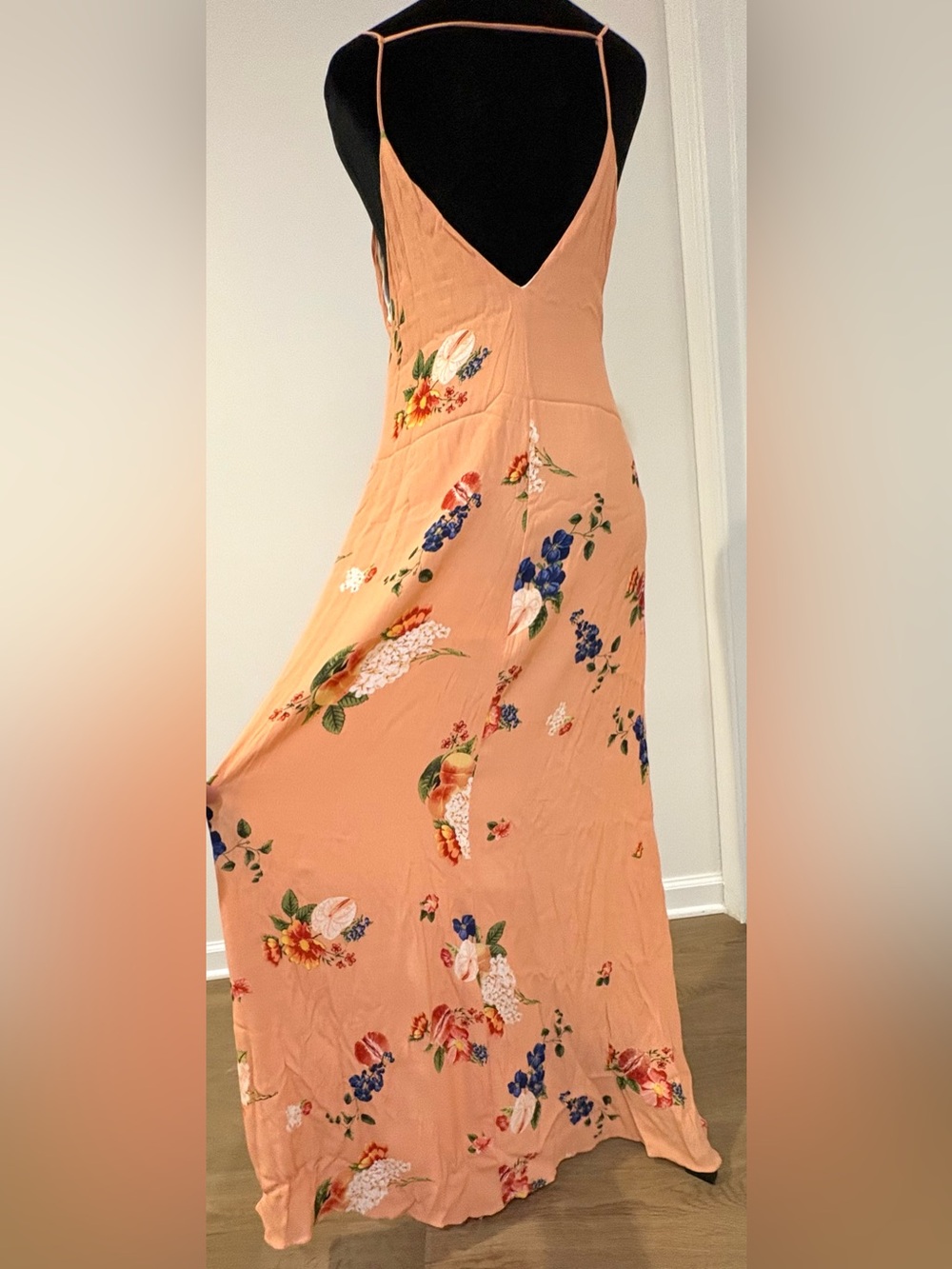 Farm Rio Maxi Dress Tropical Strappy V Neck Sz M Peach Color - For Repair *FLAW* - Picture 4 of 13
